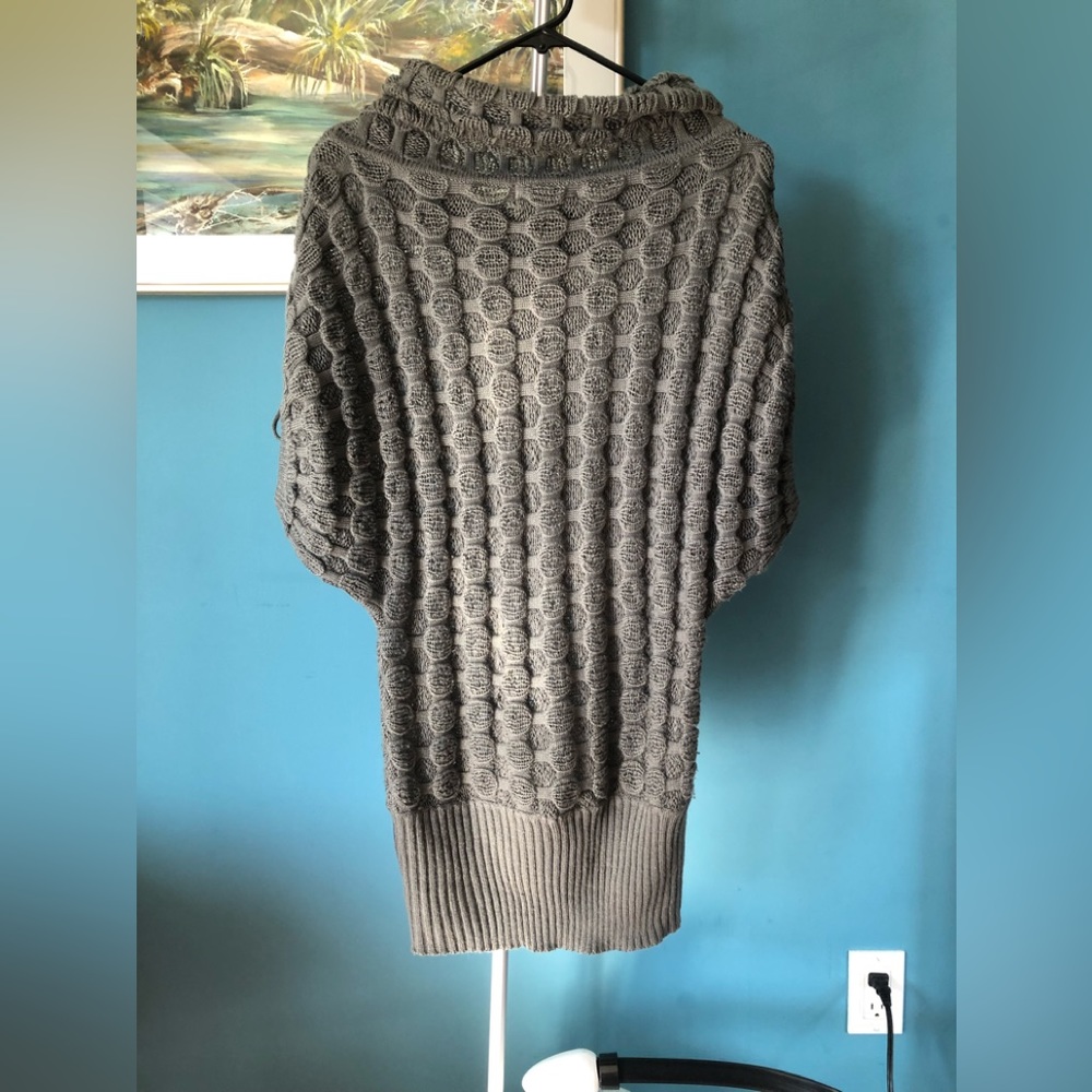 Grey sweater - Picture 2 of 3